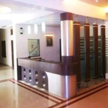 Hotel Soni International Khalilabad Exteriér fotografie